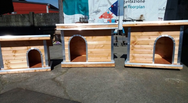 cucce per cani in legno