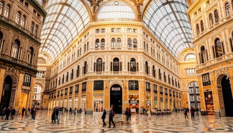 Napoli resta la terra del sogno dei campani? Un ritratto tra sogno, identità e futuro