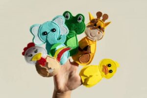 marionetta burattino pupazzo favole storie teatrino bambini pel uche