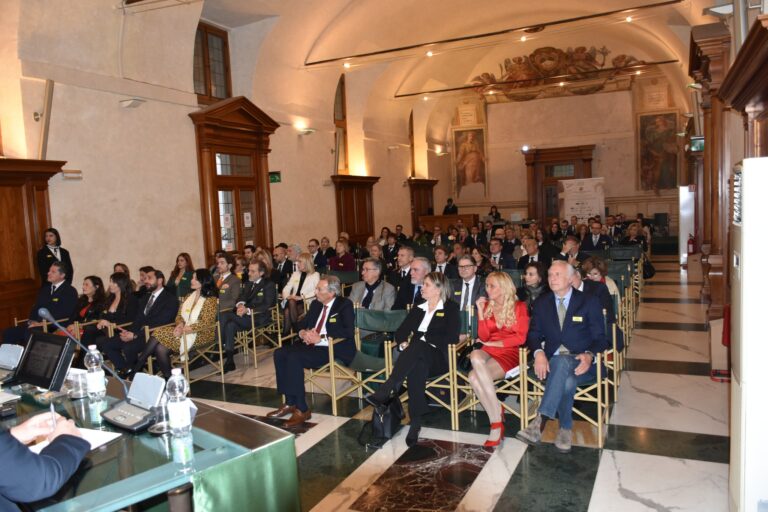 Pubblico e ospiti nella Sala Capitolare del Senato
