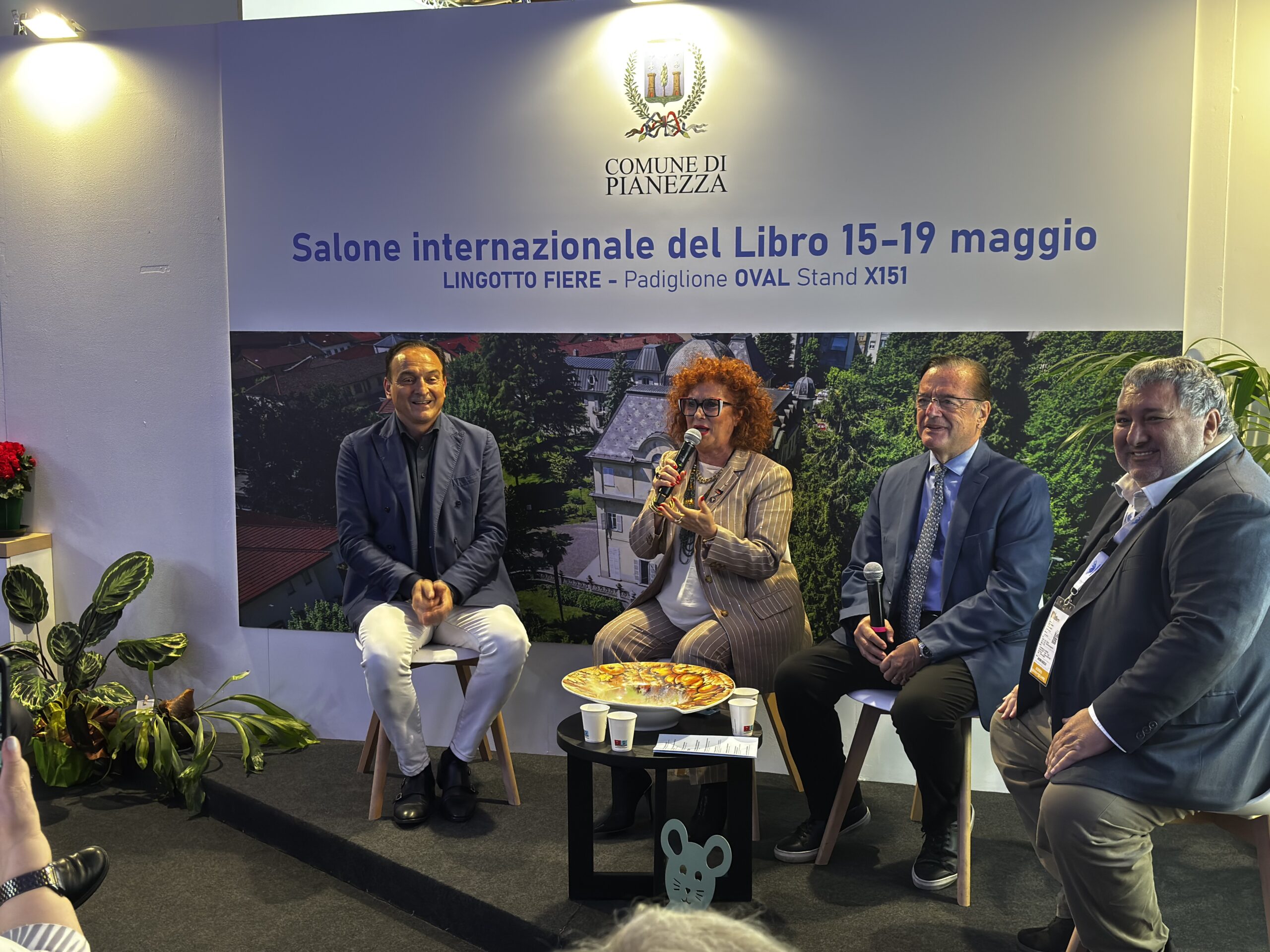 Alberto Cirio, Presidente della Regione PiemonteFulvia Pedani, Presidente ANDOS Piemonte Prof. Mario Airoldi, oncologo Antonio Castello, Sindaco di Pianezza