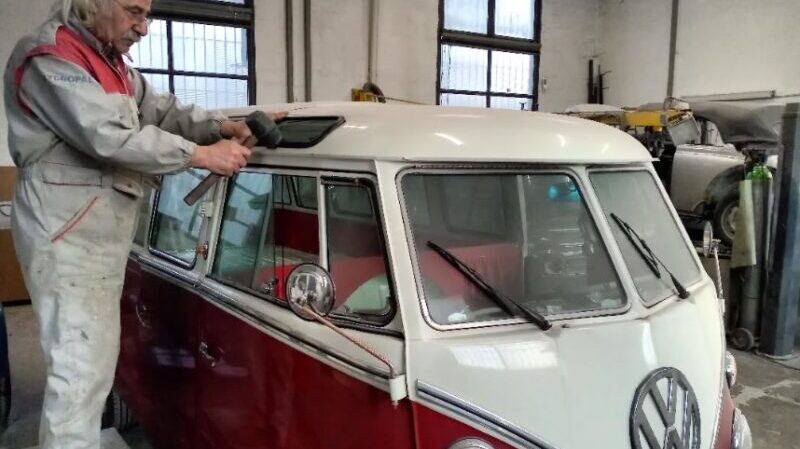 Volkswagen Maggiolino e Bus: boom di restauri per due icone senza tempo Volkswagen Maggiolino e Bus: boom di restauri per due icone senza tempo