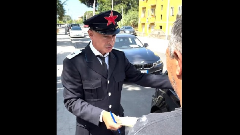 “I Longobardes” conquistano il web con la satira: boom di visualizzazioni per il nuovo video Occhio alle Multe! “I Longobardes” conquistano il web con la satira: boom di visualizzazioni per il nuovo video Occhio alle Multe!