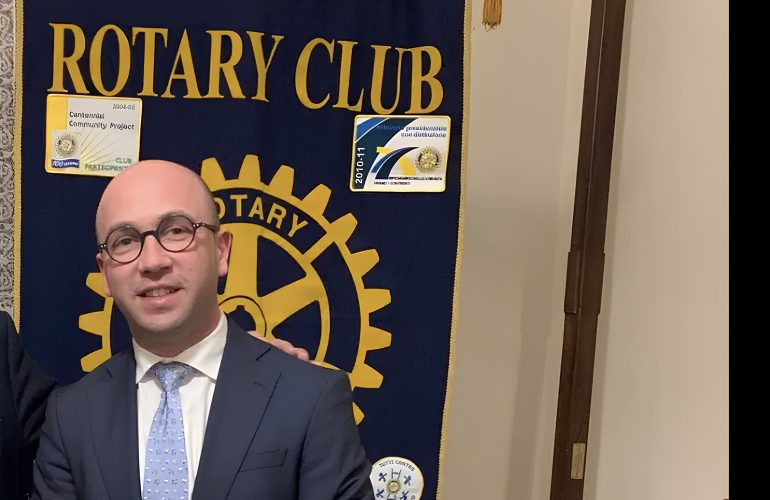 In foto di copertina: Salvo D’Angelo presidente 2025-2026 del Rotary Club Trapani
