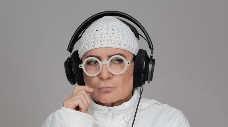 il ritorno di renato zero il 3 ottobre con l8217album l8217orazero e nel 2026 in tour