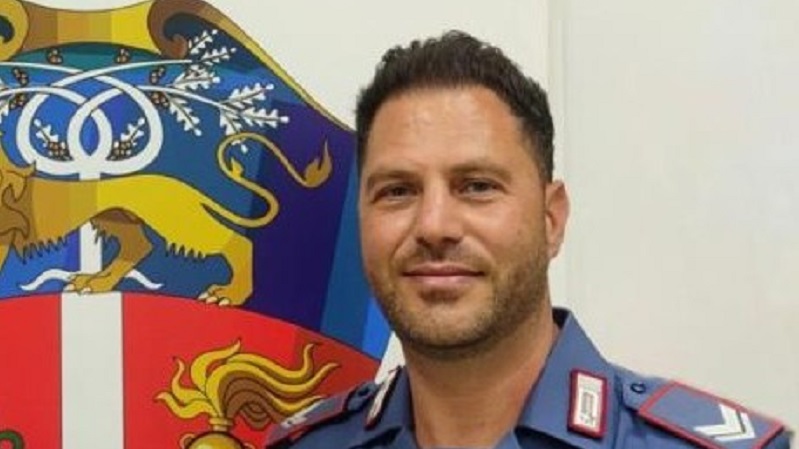 A Terranova Sappo Minulio encomio solenne al Vice Brigadiere Pietro Scalzone, eroe del mare a Palmi A Terranova Sappo Minulio encomio solenne al Vice Brigadiere Pietro Scalzone, eroe del mare a Palmi