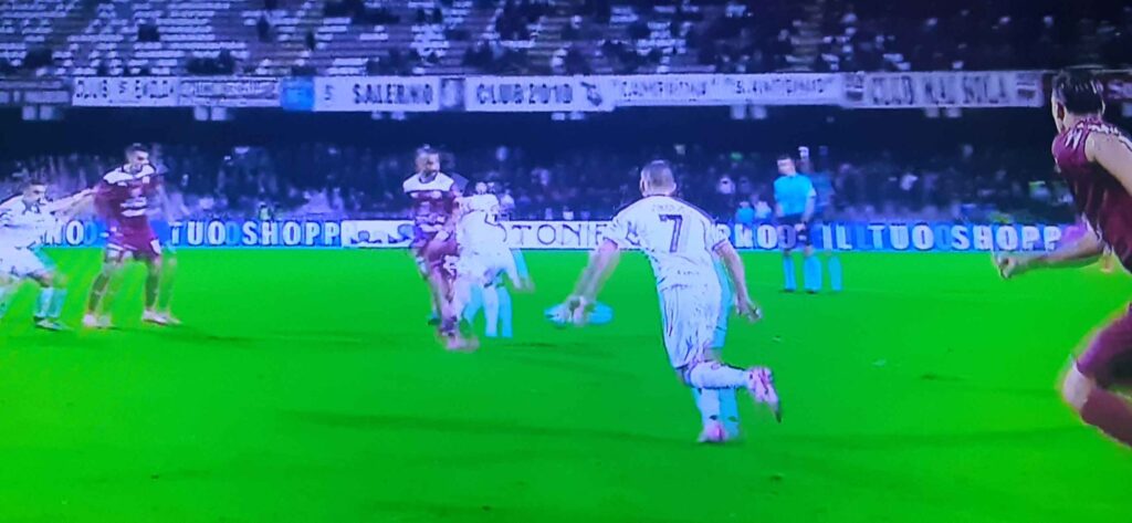 Lega Pro 13esima giornata girone C il Crotone imbattuto (0 0) in trasferta contro la Salernitana