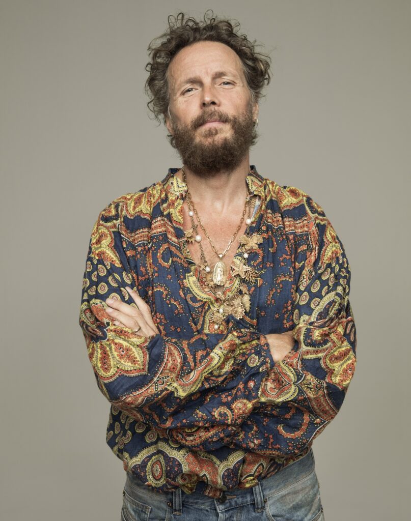 Il ritorno di Jovanotti con “Niuiorcherubini” e “L’arca di Loré” Il ritorno di Jovanotti con “Niuiorcherubini” e “L’arca di Loré”