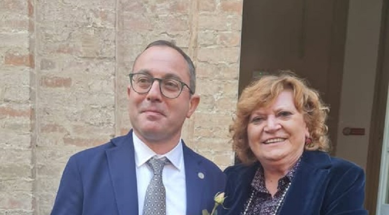 Mariella Pellegrini celebra Massimiliano Marianelli nuovo Rettore dell’Università di Perugia Mariella Pellegrini celebra Massimiliano Marianelli nuovo Rettore dell’Università di Perugia