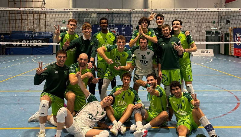 Mozzate espugna Ciriè al tie break: Guzzetti trascinatore, R&S nel trio di vetta Mozzate espugna Ciriè al tie break: Guzzetti trascinatore, R&S nel trio di vetta