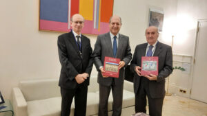 il volume sul palazzo di abrantes a madrid incontro con il segretario generale del ministero degli affari esteri amb riccardo guariglia da Laprimapagina.it il volume sul palazzo di abrantes a madrid incontro con il segretario generale del ministero degli affari esteri amb riccardo guariglia