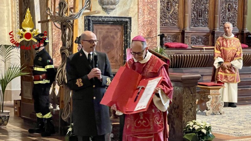 Perugia, i Vigili del Fuoco celebrano Santa Barbara: omaggio ai caduti e messaggi di unità e servizio