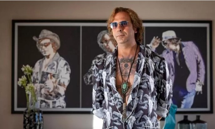 Da Bari al tetto del box office: Checco Zalone batte Avatar e conquista l’Italia