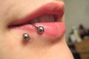 https://www.piercingnmore.com/
