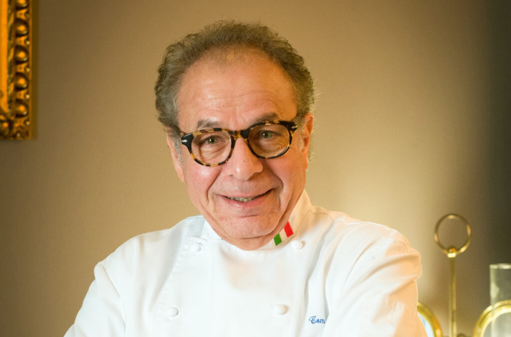 il delfino blu e il cavalier peter quando un ristorante diventa parte della citt224 da Laprimapagina.it il delfino blu e il cavalier peter quando un ristorante diventa parte della citt224