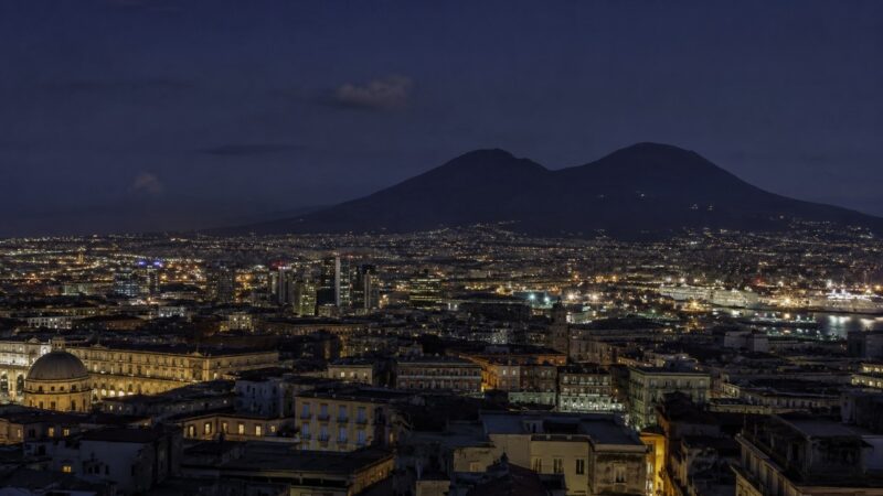 campi flegrei forte scossa di terremoto all8217alba paura a napoli magnitudo 44 da Laprimapagina.it campi flegrei forte scossa di terremoto all8217alba paura a napoli magnitudo 44