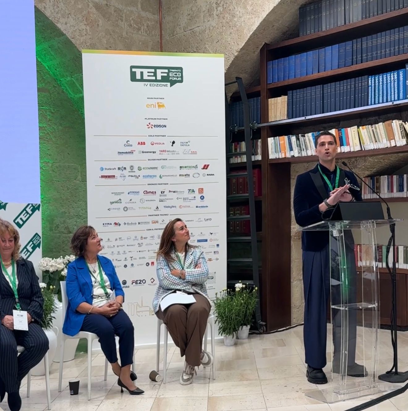 la gentilezza comunicativa di fabio mancini ha illuminato il tef con la sua idea sociale educativa da Laprimapagina.it la gentilezza comunicativa di fabio mancini ha illuminato il tef con la sua idea sociale educativa