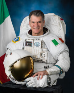 l8217astronauta paolo nespoli ospite a l8217aquila l8217energia raccontata tra la terra e lo spazio da Laprimapagina.it l8217astronauta paolo nespoli ospite a l8217aquila l8217energia raccontata tra la terra e lo spazio