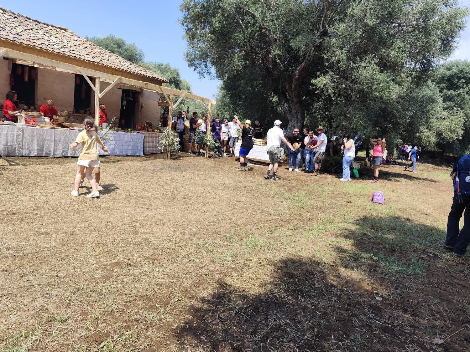 tra natura storia arte e cibo camminare timpi timpi per riscoprire il paesaggio che circonda il borgo di motta filocastro da Laprimapagina.it tra natura storia arte e cibo camminare timpi timpi per riscoprire il paesaggio che circonda il borgo di motta filocastro