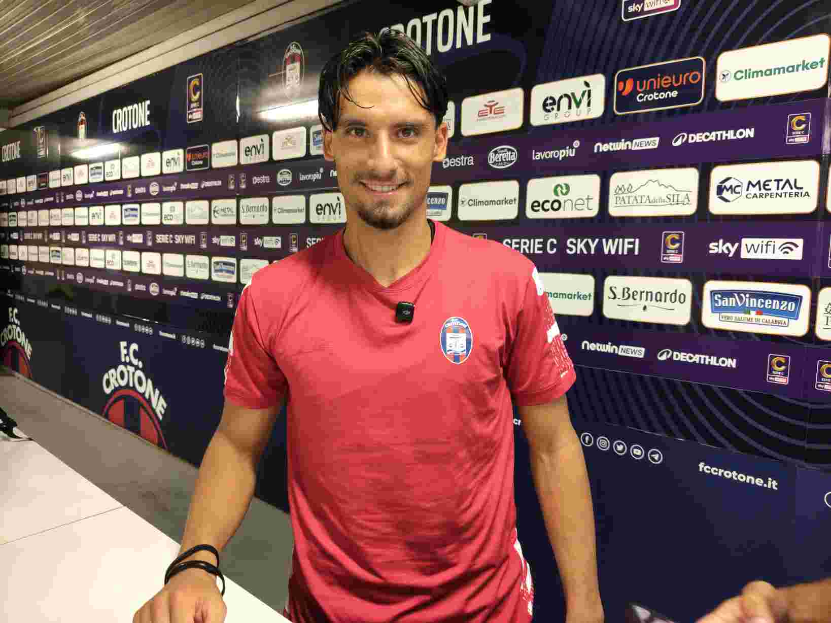 lega pro terza giornata girone c il crotone recupera il doppio svantaggio al barletta nello spazio di tre minuti da Laprimapagina.it lega pro terza giornata girone c il crotone recupera il doppio svantaggio al barletta nello spazio di tre minuti
