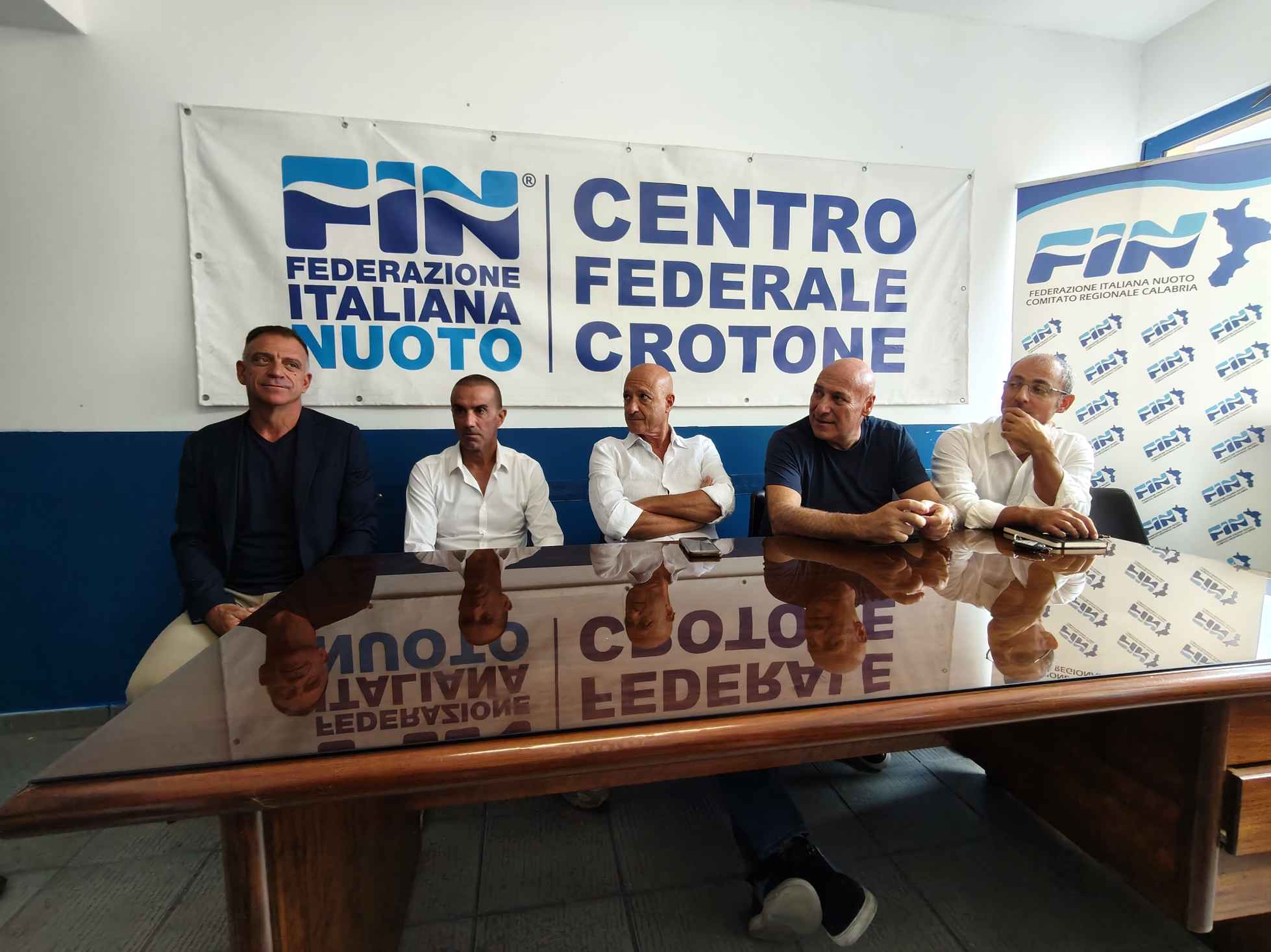 crotone incontro istituzionale presso la piscina olimpionica tra l8217amministrazione comunale e i vertici della fin calabria da Laprimapagina.it crotone incontro istituzionale presso la piscina olimpionica tra l8217amministrazione comunale e i vertici della fin calabria
