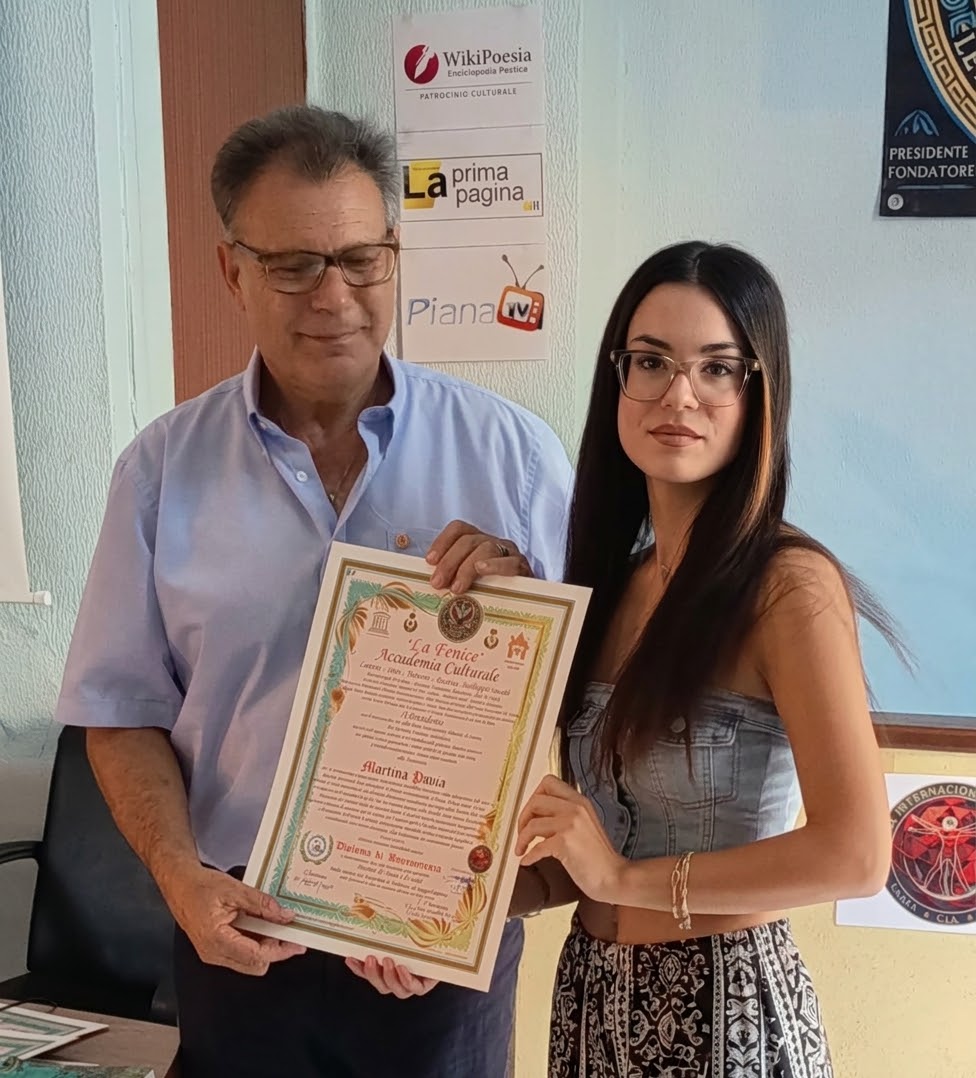la fenice consegna il diploma di benemerenza alla dottoressa martina pavia da Laprimapagina.it la fenice consegna il diploma di benemerenza alla dottoressa martina pavia