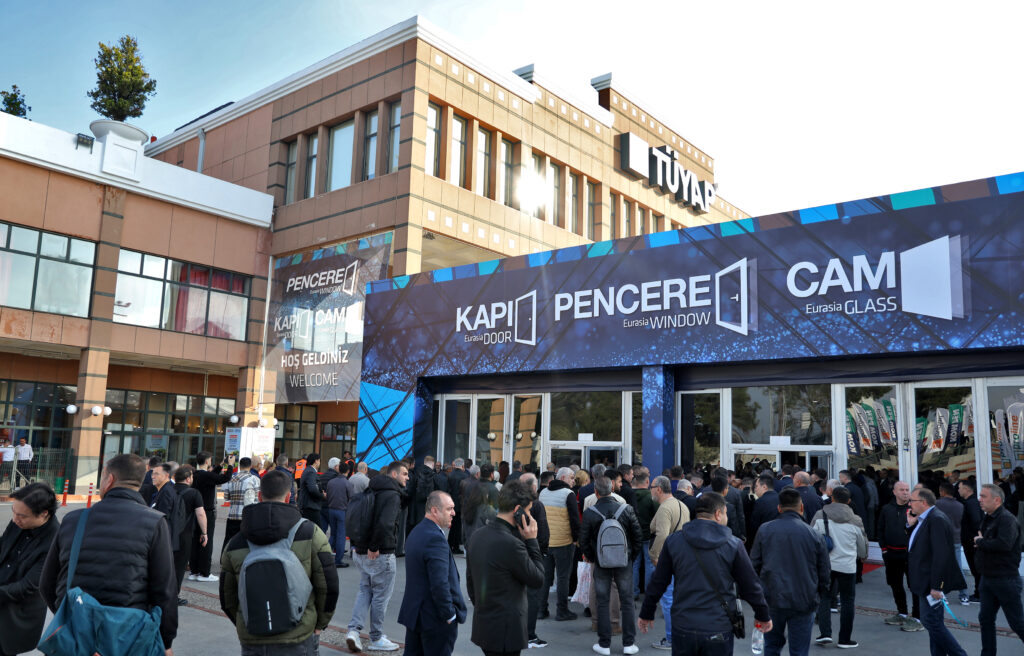 innovazione design e commercio internazionale si incontrano alle fiere eurasia window amp door ed eurasia glass da Laprimapagina.it innovazione design e commercio internazionale si incontrano alle fiere eurasia window amp door ed eurasia glass